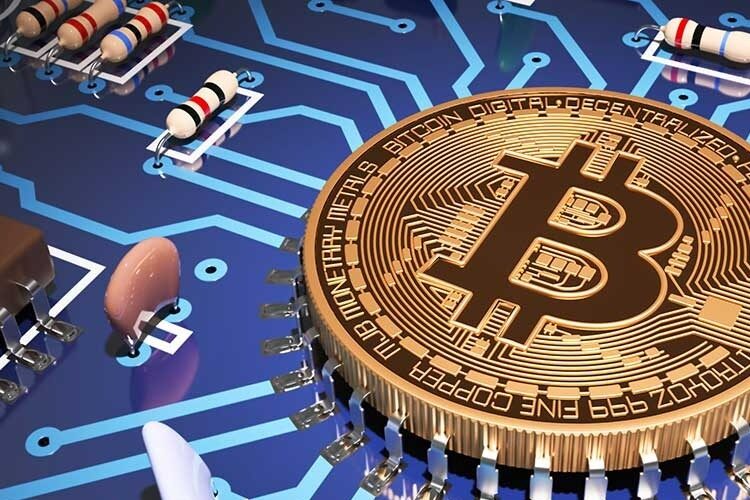 Bitcoin Miners Transaction Revenue Clocks 400% YoY Surge in 2023