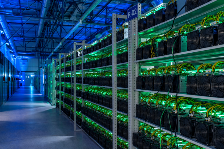 Guide des SLA d'hébergement pour le minage 2026&nbsp;: Ce que les garanties de disponibilité signifient réellement pour les mineurs ASIC